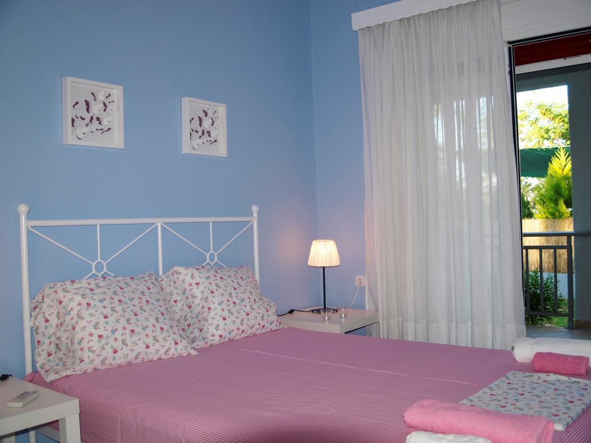 Sophies Apartments Ormos 奥马斯帕纳吉亚斯 外观 照片